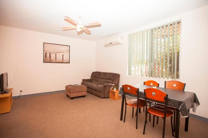 Carnarvon Central Apartments Extérieur photo