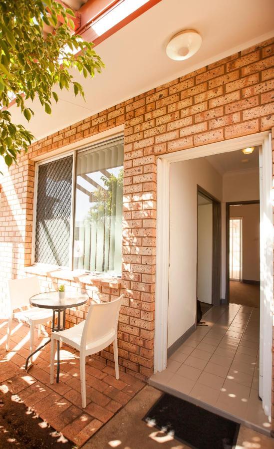 Carnarvon Central Apartments Extérieur photo